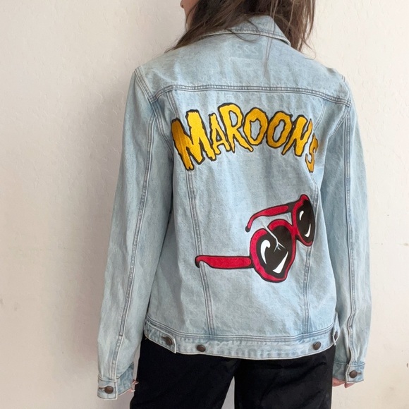 222 Maroon 5 Denim Tour Trucker Jacket - Picture 1 of 7